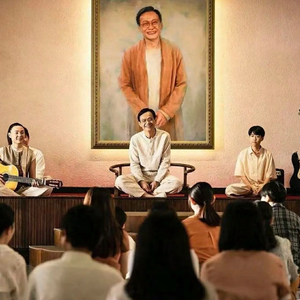 骚麦小苮儿班主任妈妈歌曲
